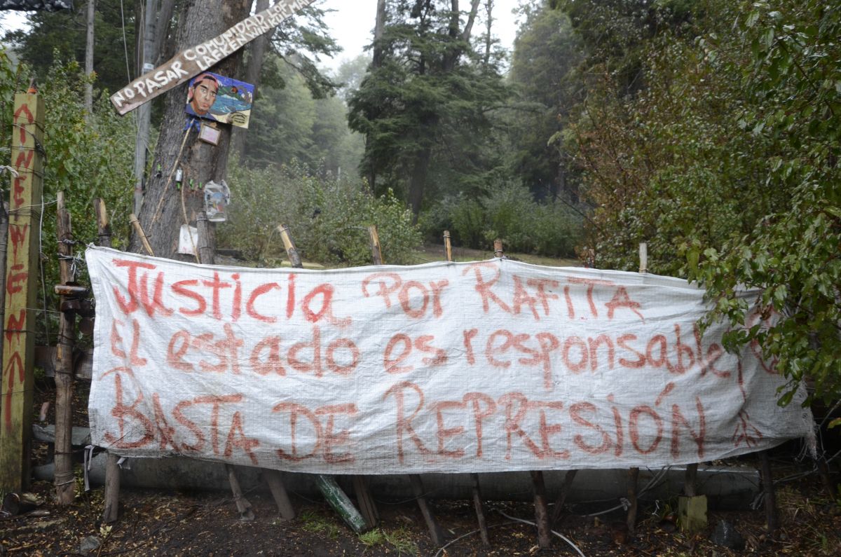 La comunidad mapuche Lafken Winkul Mapu se instaló en tierras de Parques Nacionales en Mascardi en 2017 y allí fue asesinado Rafael Nahuel. Archivo