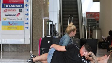 Miles de varados tras el colapso de Thomas Cook, la empresa turística más antigua del mundo