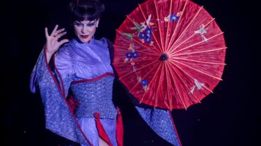 María Doler Babaro, Dolly Kent en el mundo artístico, se dedica a la magia de escenario. (foto: Gentileza)