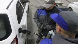 Nación descongela el precio de los combustibles: mañana aumentan un 4%