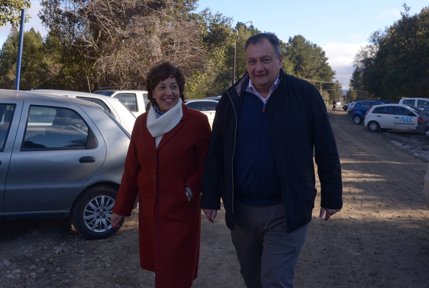 La gobernadora electa Arabela Carreras acompañó al intendente Gustavo Gennuso al votar en Bariloche. Foto: Marcelo Martínez
