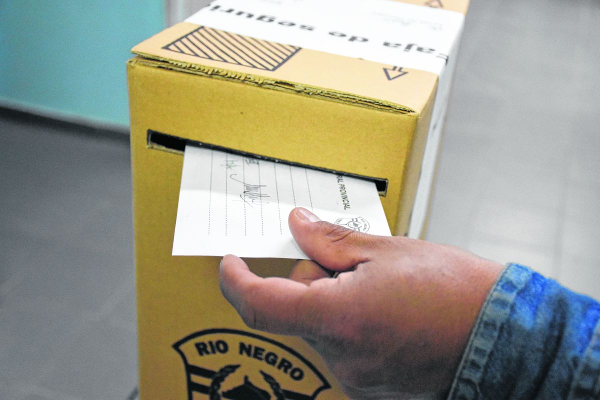 El fuero electoral tuvo su primera aprobación el 18 de diciembre del año pasado, respaldada por el oficialismo y Juan Martín de Juntos por el Cambio. Foto Archivo