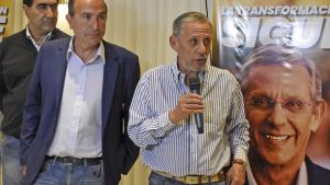 Análisis: Los costos políticos de las demoras y la mochila Macri