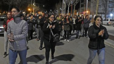 Anoche los vecinos se concentraron de forma espontánea en una marcha para reclamar justicia por Cielo López. (Juan Thomes).-