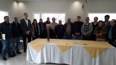 Incertidumbre entre intendentes petroleros por el congelamiento de precios