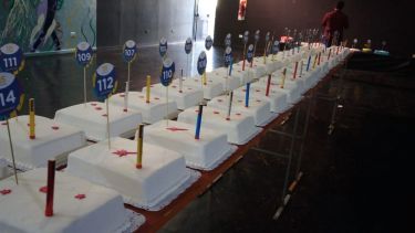 Ayer se cortaron 115 tortas para celebrar el cumpleaños de la ciudad.