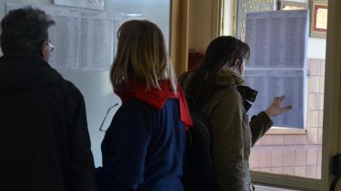 Se estima que al mediodía ya había participado el 30% del padrón. (Yamil Regules).-