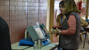 Las elecciones de concejales de Neuquén no serán en cuartos oscuros