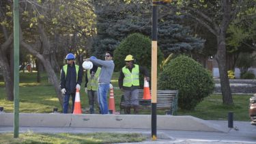 El corte de tránsito en el centro de Neuquén comenzó esta mañana y se extenderá por, al menos, dos semanas. (Florencia Salto).-