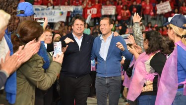 El gobernador Omar Gutiérrez junto al candidato a intendente de Neuquén, Mariano Gaido. Foto gentileza