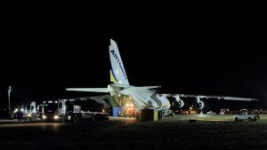 Llegaron piezas para apagar el incendio del pozo de YPF