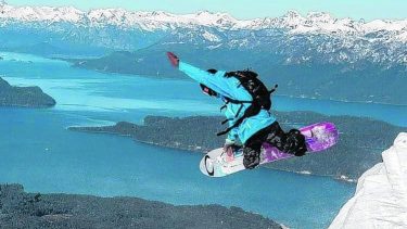 Escapada a Villa La Angostura: nieve abundante, trekking y promociones