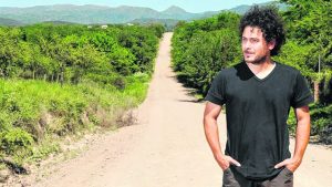 Raly Barrionuevo con «Río Negro»: su último disco, la autogestión y Paulo Londra