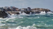 Imagen de La sudestada golpea la costa rionegrina y ya provocó daños