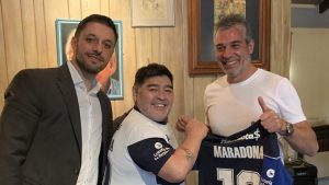 Maradona será presentado como nuevo DT de Gimnasia y La Plata está revolucionada