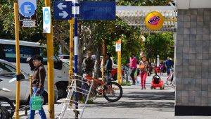 Regina: evalúan modificar ordenanza tarifaria a comercios por la crisis