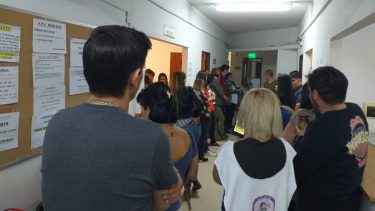 Gremios de Neuquén reclaman aumentos de emergencia por la inflación