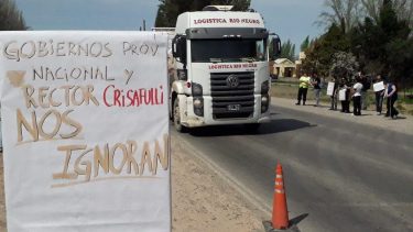 Los estudiantes de Agrarias protestan por seguridad en la ruta 151