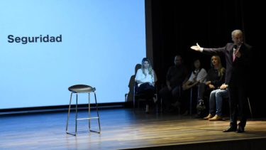 Sobisch promete sumar 500 policías para Neuquén capital