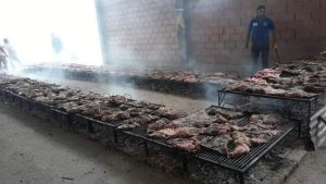 Un obsceno asado partidario en tiempos de emergencia alimentaria