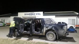 Iba con una cédula trucha y le secuestraron la camioneta