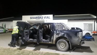 Iba con una cédula trucha y le secuestraron la camioneta