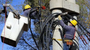 Se rompió un cable y un barrio está sin luz en Roca
