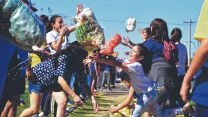 Miles de manos se unieron en la Fiesta de la Solidaridad en Roca