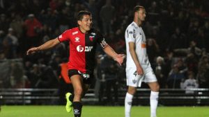 Colón sacó ventaja en la semi de la Sudamericana
