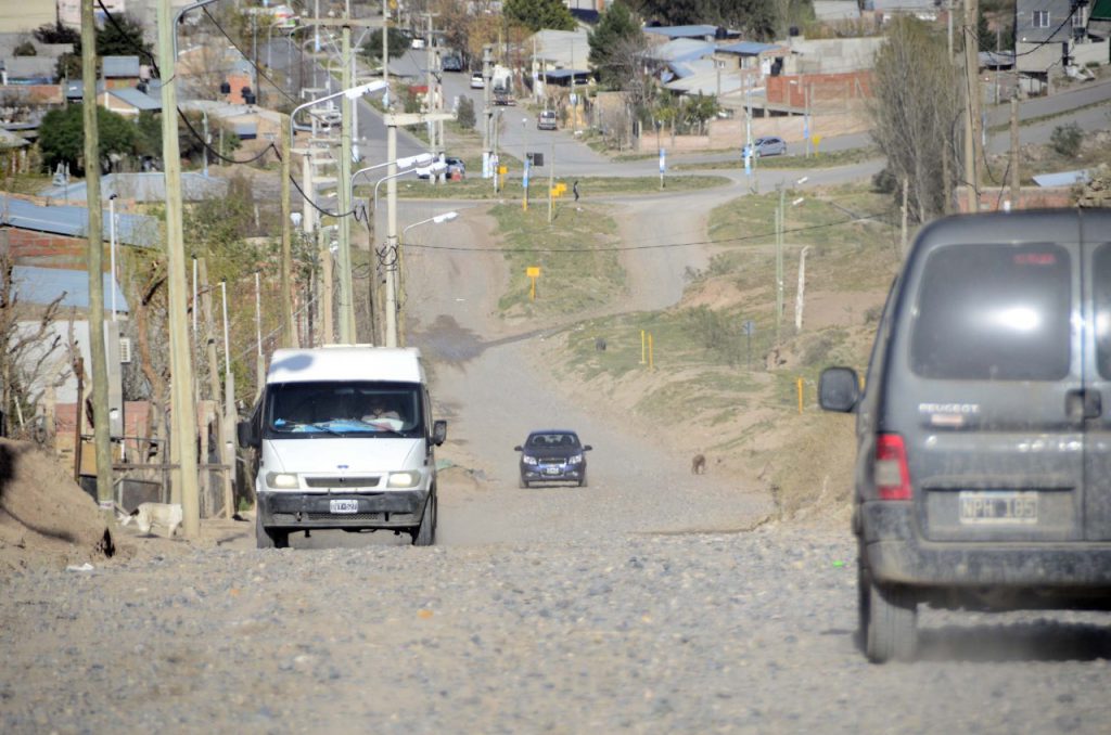 La calle que será impregnada con asfalto.  Foto: Prensa Municipal
