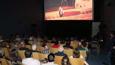 Después de cruzar el puente durante más de 35 años para ir al cine, Cipolletti vuelve a tener sala. Foto: Gentileza