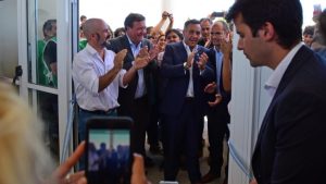 Picante cruce tuitero entre el ministro Finocchiaro y el gobernador Weretilneck