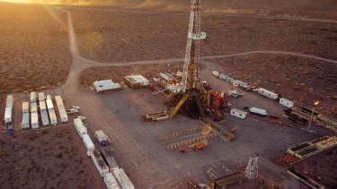 En agosto Vaca Muerta alcanzó un récord de producción de 104.000 barriles de petróleo por día.