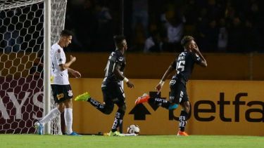 Independiente espera en la final por Colón de Sante Fe o Atlético Mineiro.