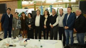 Por el congelamiento de combustibles, intendentes quieren ser "amicus curiae"