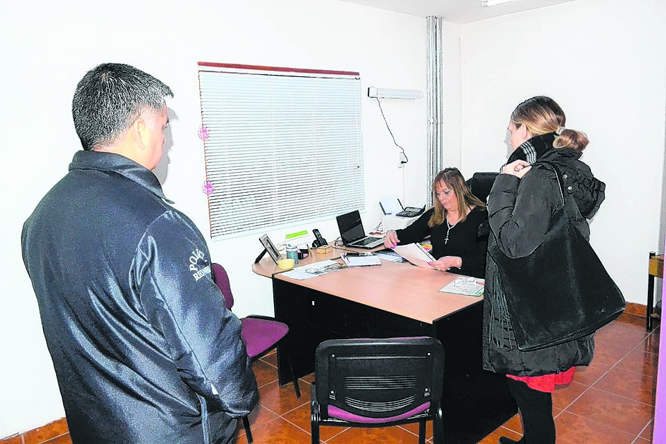 El procedimiento fue ordenado por la Unidad Fiscal 3 de Bariloche. Foto: José Mellado