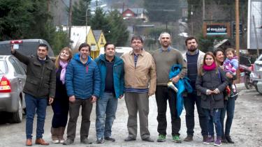 UNE llevará lista de concejales encabezada por Javier Carbonari (a la izquierda de Mansilla) como colectora de Todos. Foto prensa UNE