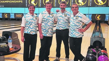 Los cuatro clasificados que viajaron al mundial de bowling en Las Vegas con la celeste y blanca. (Foto: gentileza)