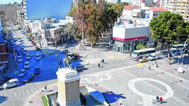 El centro de Neuquén. Una ventana desde la cual el jefe comunal monitoreaba la protesta social.