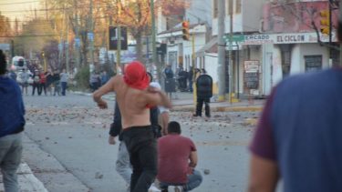 Femicidio de Cielo López: tensión en Plottier, tras el incendio de un mercado