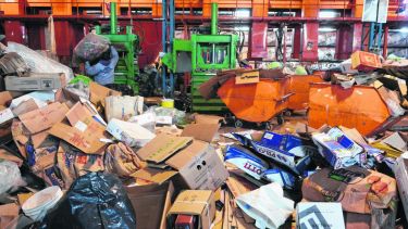 La cinta de clasificación inaugurada en 2015 está fuera de servicio desde hace años. Foto: Alfredo Leiva