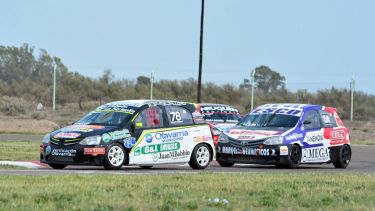 La Clase 2 aportó 28 autos en la primera jornada de clasificación. Fotos: Marcelo Ochoa