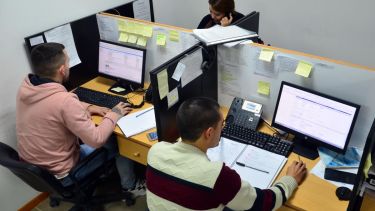 La central del Ipross funciona en la calle Guido 531 de Viedma. Foto: Marcelo Ochoa.