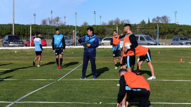 El Albiceleste comienza su participación contra Desamparados. (Foto: Mauricio Martin)