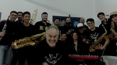 La Big Bander GR después del concierto de hoy   volverá a presentarse el 10 de noviembre en El Biombo, de Roca.