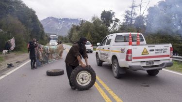 El ataque con piedras ocurrió esta tarde de martes a la altura de la ocupación mapuche, en Villa Mascardi, a unos 35 kilómetros al sur de Bariloche. (Foto archivo)