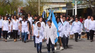 - Así fue el desfile aniversario de Cervantes. - (Foto: Andrés Maripe)