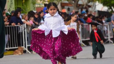 - Así fue el desfile aniversario de Cervantes. - (Foto: Andrés Maripe)