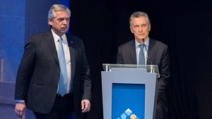 Inversión de roles tras las PASO: Macri en la calle y Fernández, medido