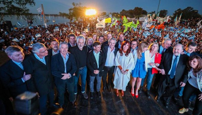 Postal peronista. Fernández y Fernández celebraron la unidad para la elección que viene. - (Foto: Frente de Todos)